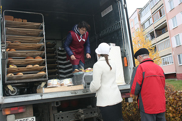 Хлеб из Орши привозят в Коханово
