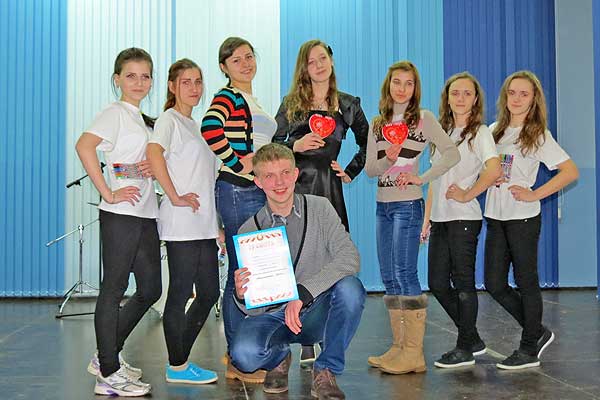 Лучшая танцевально-развлекательная программа представлена учащимися средней школы №2