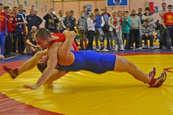 Николай Камлюк — бронзовый призер Олимпийских дней молодежи по греко-римской борьбе