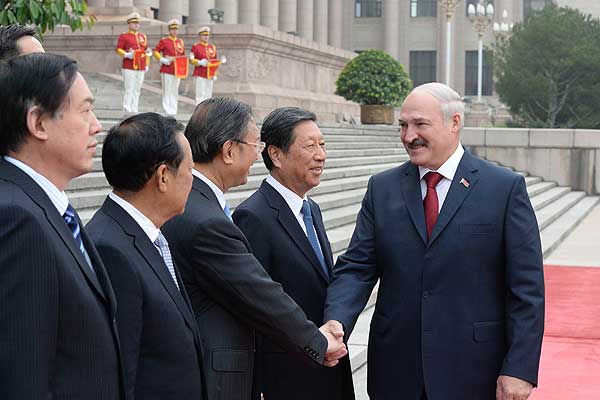 Тема недели: визит Президента Беларуси в Китай
