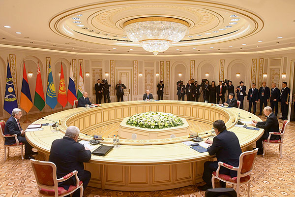 Тема недели: саммит ОДКБ в Минске