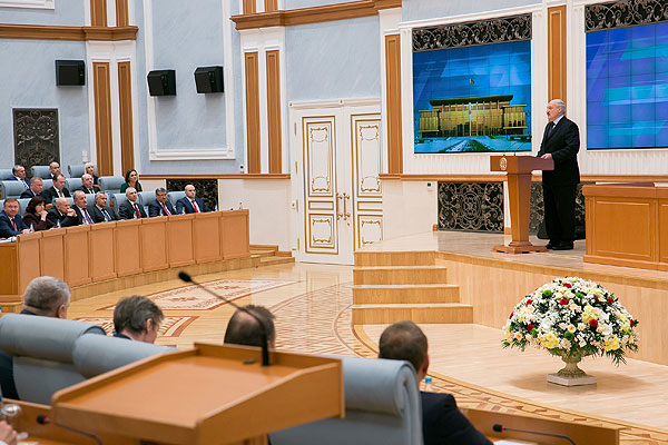 Тема недели: встреча Президента Беларуси с представителями деловых кругов