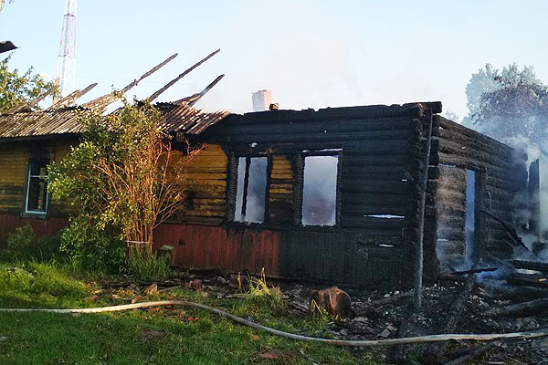 В Толочинском районе огонь унес жизнь женщины