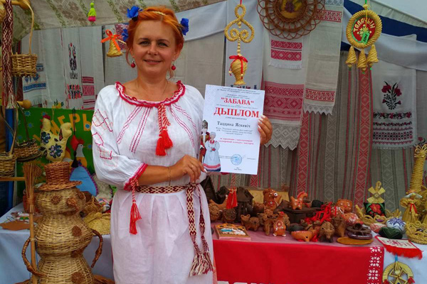 Толочинские мастера получили дипломы в конкурсе на «Славянском базаре в Витебске»