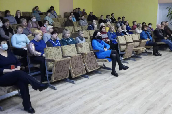 Изменения и дополнения Конституции Беларуси обсудили педагоги Кохановской средней школы имени И. П. Кожара