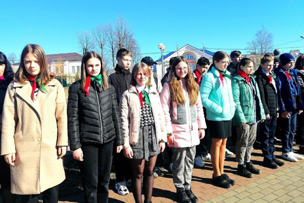 Митинг-реквием, посвящённый Дню памяти жертв Хатыни, прошёл в Толочине