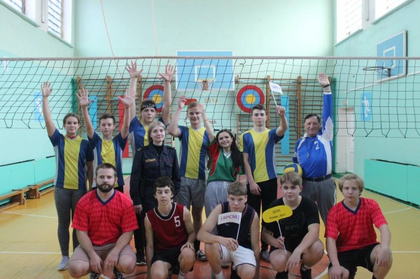 Турнир по волейболу состоялся в Славенской средней школе