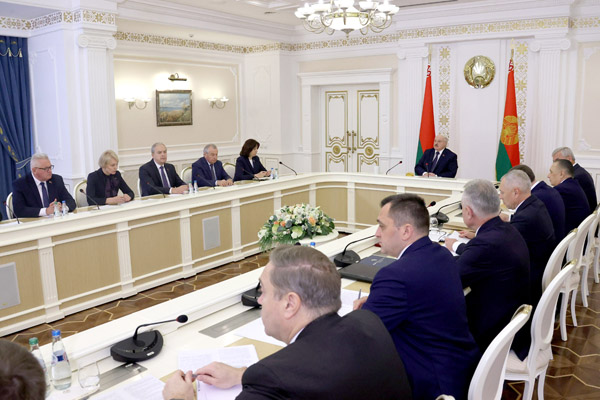 Тема недели: Лукашенко провел совещание по вопросам формирования ВНС и изменения избирательного законодательства