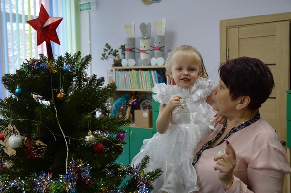 С новогодними подарками — в детский приют в Коханово (+фото)