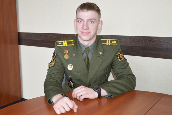 Курсант Военной академии Республики Беларусь Михаил Козловцев в выборе профессии не сомневается