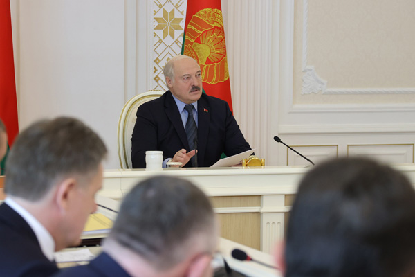 Тема недели: Лукашенко оценил работу экономики