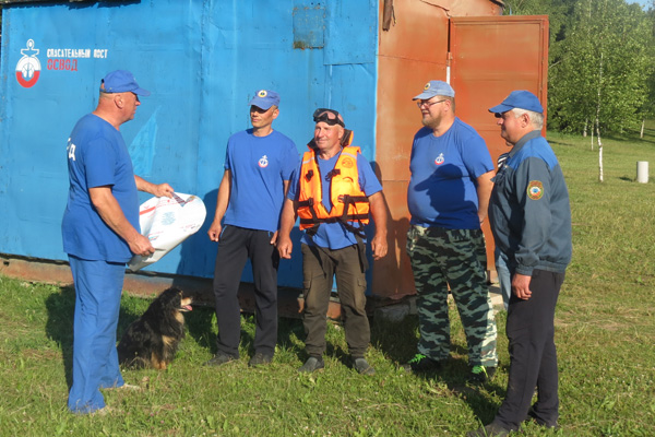 Работу спасательного поста в Коханово проверил начальник спасательной станции Орши
