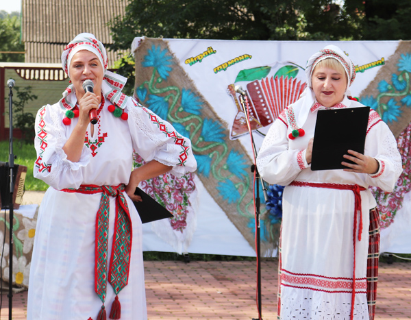 В Толочине состоялся праздник «Играй, гармонь, звени, частушка!» (+фото)