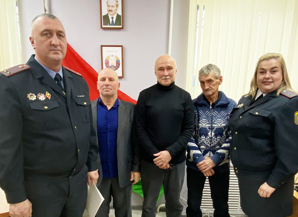 В Толочине состоялась церемония принятия присяги троими гражданами для вступления в гражданство Республики Беларуси