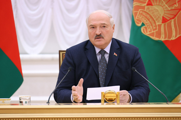 Тема недели: Лукашенко: задача партий – не разъединять, а объединять общество