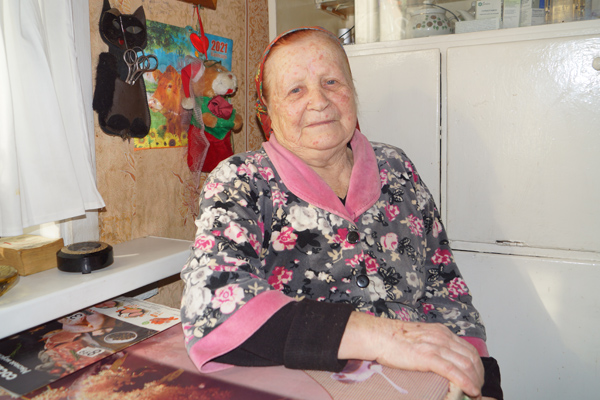 Жительница деревни Кривое Галина Яковлевна Шарай отмечает 90-летний юбилей