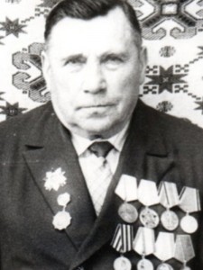 Лапенок Алексей Матвеевич (1914-1992)