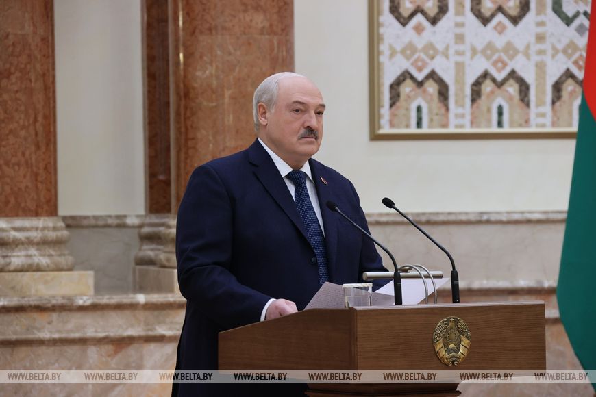 Тема недели: Лукашенко: Конституция стала нашим ориентиром, поистине народным государствообразующим документом