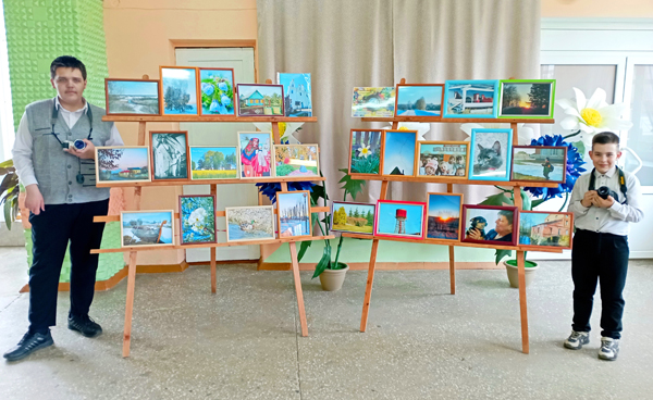 Толочинский центр детей и молодежи организовал фотовыставку своих воспитанников
